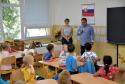 Odovzdávanie balíčkov pre prváčikov Odovzdávanie balíčkov pre prváčikov